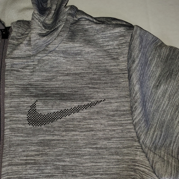 Nike boys jacket/sweatshirt - Picture 7 of 8
